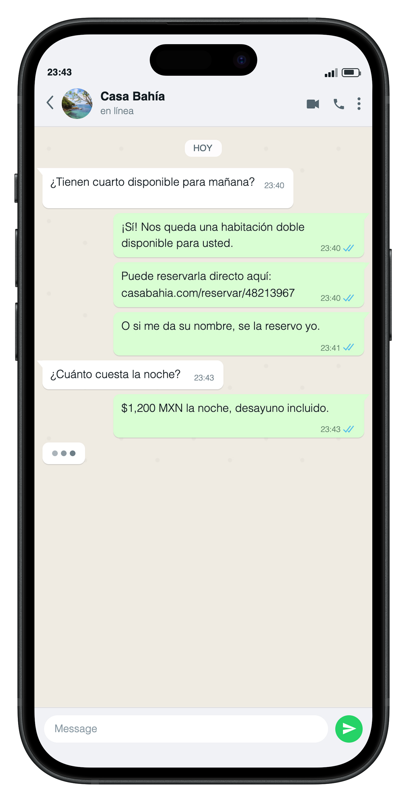 Conversación de WhatsApp: un cliente pregunta por un cuarto y recibe respuesta al instante
